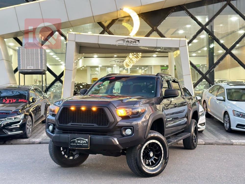 Toyota Tacoma